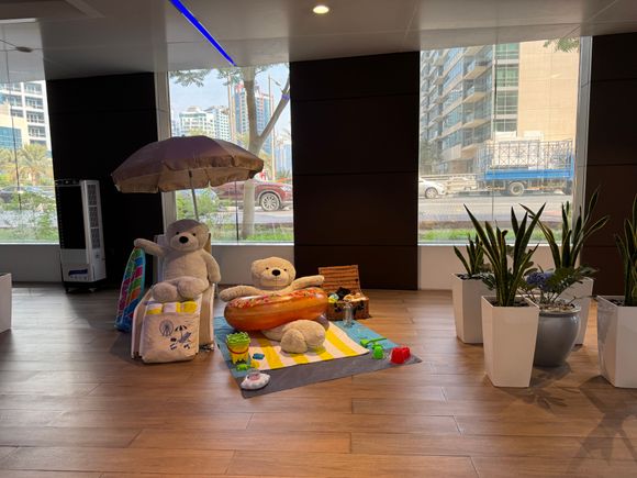 Main entrance - free beach equipment you can borrow