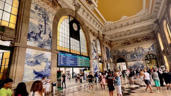 Beautiful Porto train station