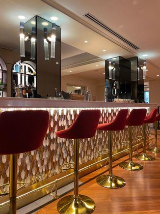 Lobby bar
