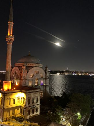 Full moon over the Bosporus 