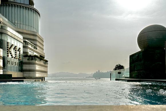 Infinity Jacuzzi 
