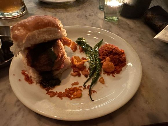 Vada Pau