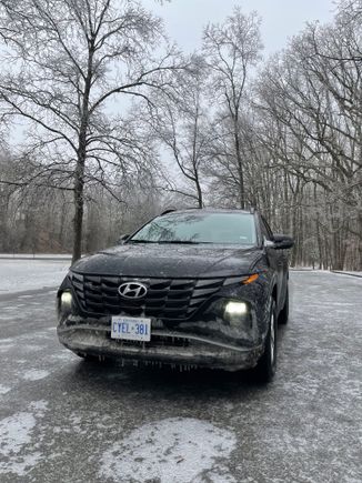 Front view with the headlights on (those are the headlights and not foglights) 