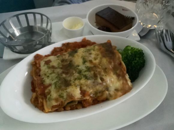 We skipped starters on the second meal. The veggie lasagne was the only bum note food-wise, I didn’t enjoy it and left at least half. The chocolate dessert was nice. 