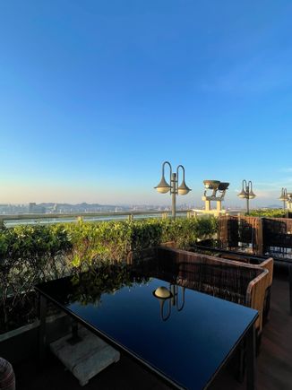 Panoramic terrace on 45th floor 