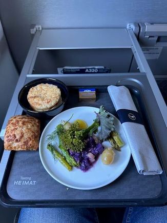 Lufthansa Purple breakfast