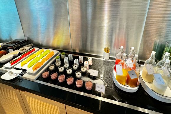 Buffet (Fruits and Juice Bar)