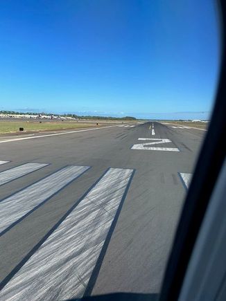 Runway 2R20L
