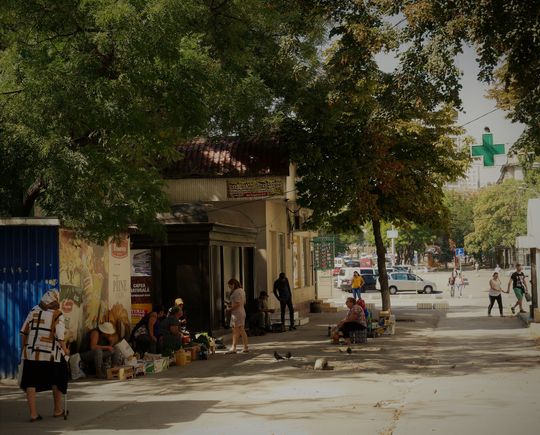 "Daily life". Streets of Chisinau.
