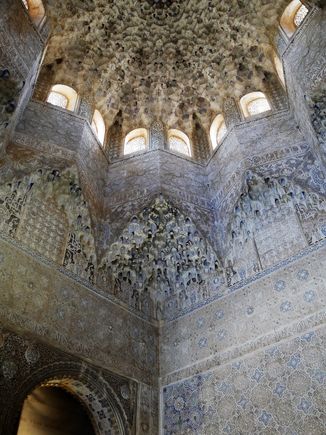 Hall of the Two Sisters.