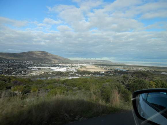 I have to go back and see if I can figure out our route from Cape Town, but we lost sight of the Ocean after a while, and then got to see it again only after a while. I was so turned around that I still cannot say if this was our view to the east or to the west!