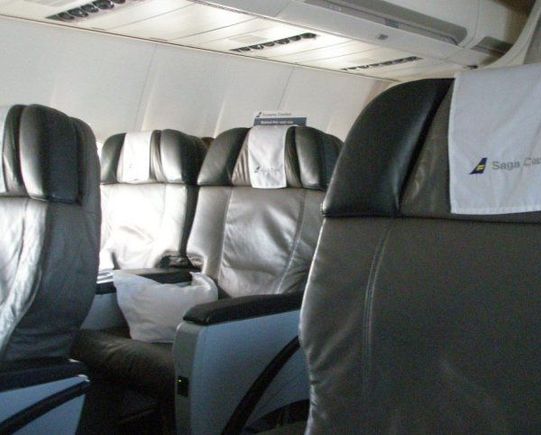Icelandair C leather seats on 757