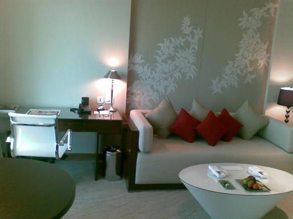 Sofa &amp; Work Station in Living Room