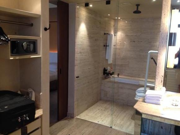 PH Milan Bathroom