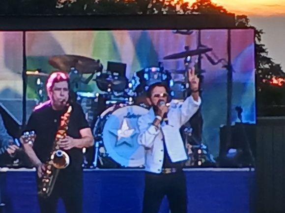 I had better luck taking images off the video screen