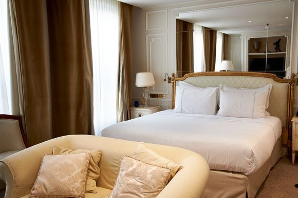 6th floor Junior Suite bedroom