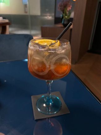 Aperol Spritz during happy hour, Exec. lounge
