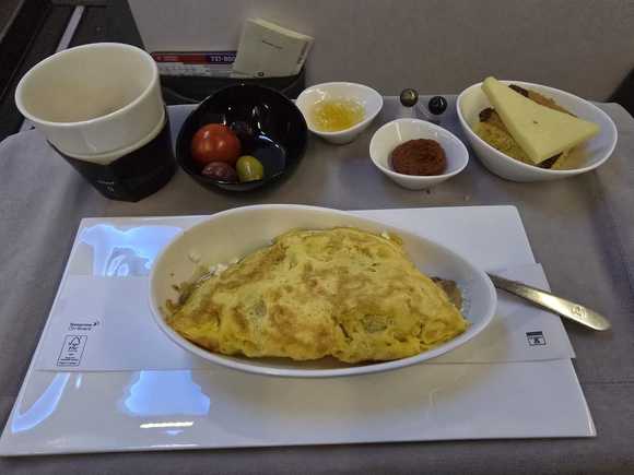 Mushroom and spinach omelette