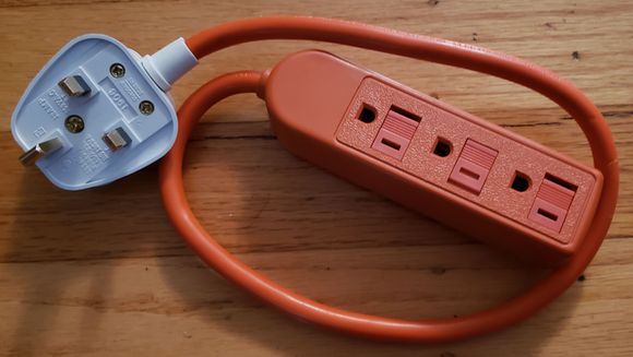 U.S. Power Strip with U.K. Plug to Use on Airplanes