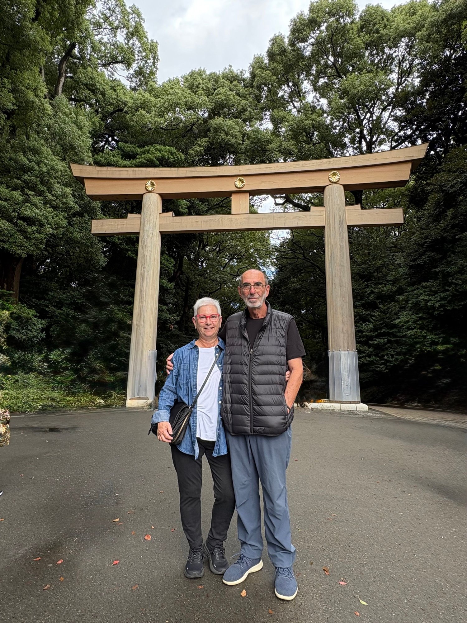 Meiji Shrine -- it was crowded but thank goodness for the clean-up tool :~)