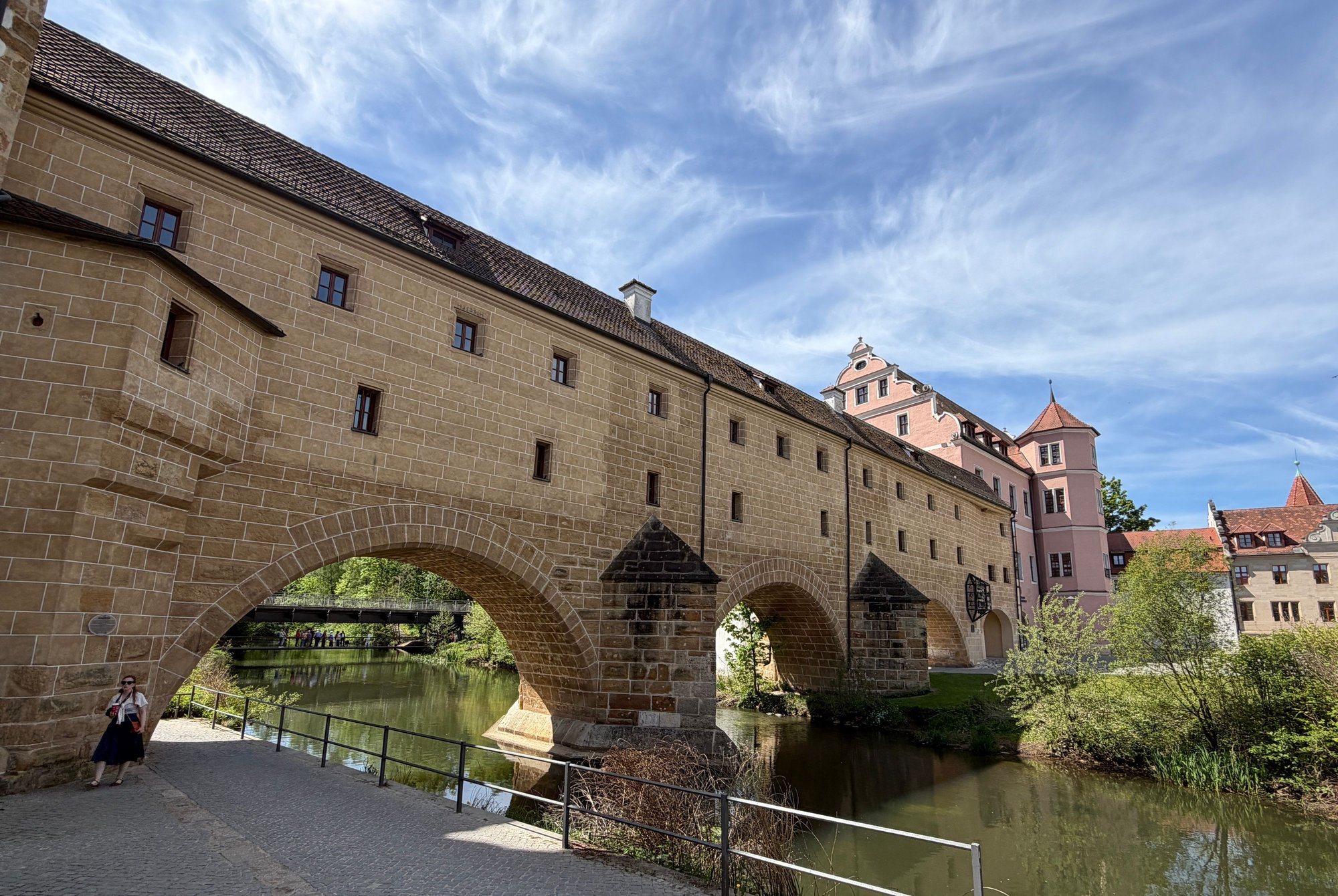 The fortified bridge