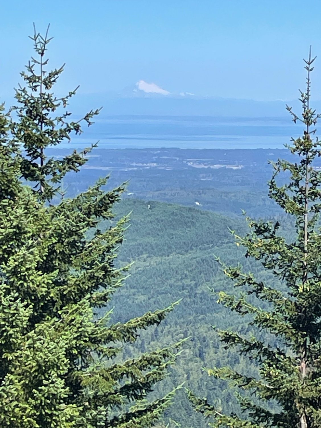 Another shot from that stop.  You can see Mt. Baker in the middle.  We had a beautiful clear day.
