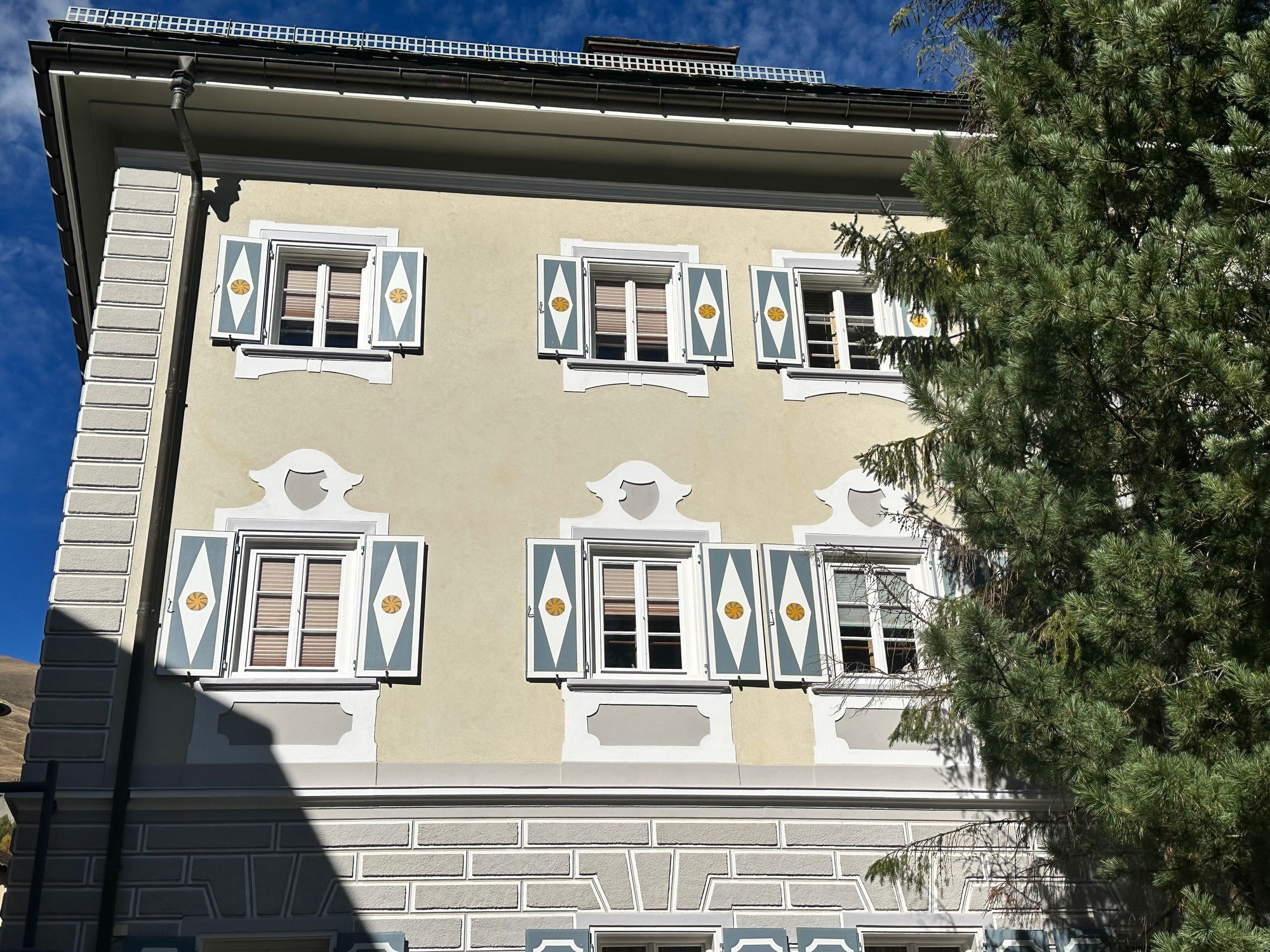 Wandering around Zuoz