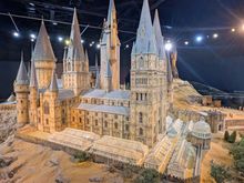 Huge model of Hogwarts Castle, at 1:24 scale and 50 feet across
