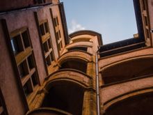 Traboule vertical view.