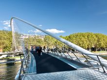 Glass Bridge 