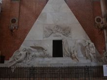 Frari church, Canova's grave