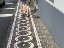 Beautiful but narrow sidewalks