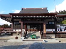 Temple along Higashiyama Trail
