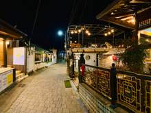 Gyeongju: The charming hanok-lined streets of this ancient capital.