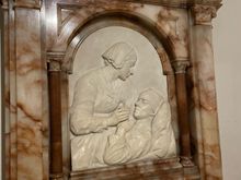 We are in the crypt now, there's Florence Nightengale