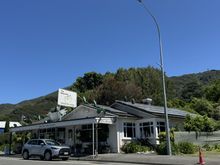 The Mussel Pot in Havelock where we had delicious green-lipped mussels.