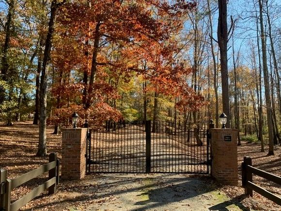 
The leaves are almost gone but still a welcoming sight!