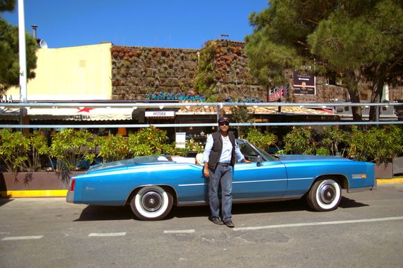 We walked back to the parking lot, with wonderful images of this picture post card town. 
