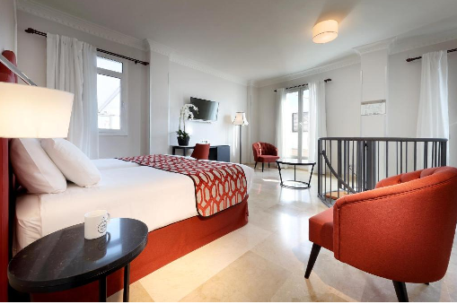 Looking towards the deck