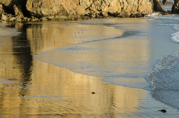 Goulien Beach at the Anse de Dinan bay. A surfer's paradise.