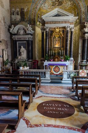 the chapel of St. Rufina. At first, I chided myself for having taken this shot. A lone young woman was in the front row, deep in concentration. I thought, "You dick. She's tryna' pray, so at least show some respect and leave her be." 