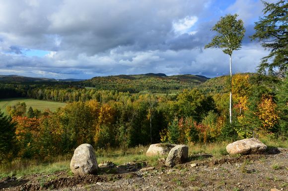 Across from the above chalet. Encore, great views abound.