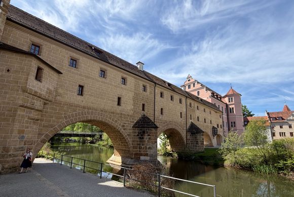The fortified bridge