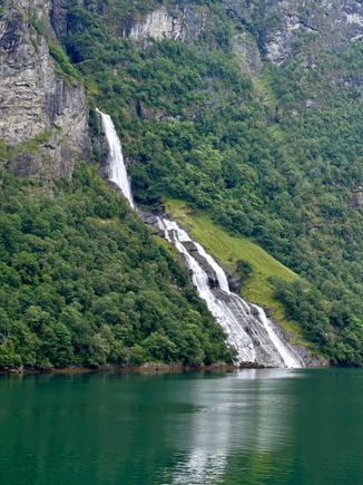 Cruising the famed Geiranger fjord 