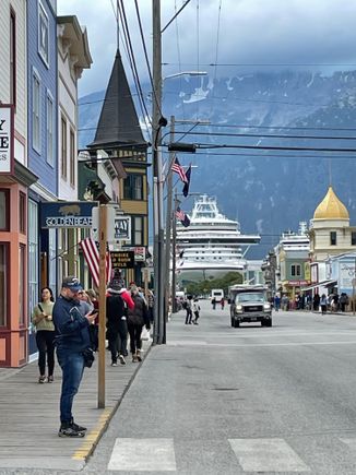 Cruise ship Skagway