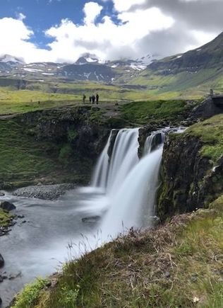 Kirkjufell waterfall 