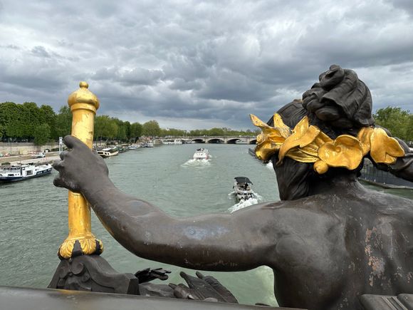 Swimming event starts at the Alexander bridge