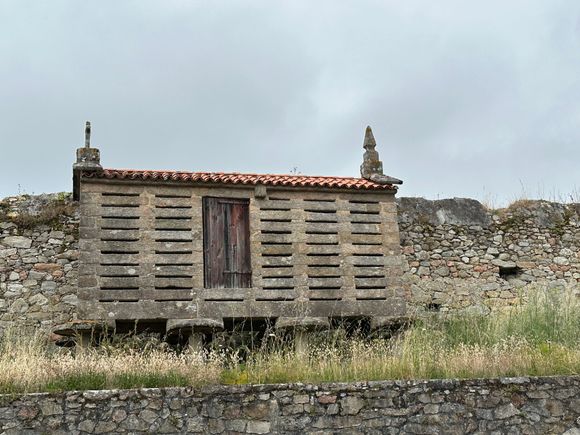 Horreo Gallego, raised granite granary