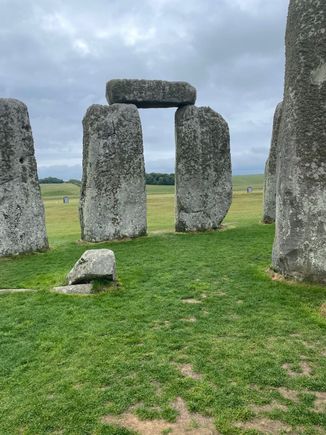 Some nice stacking going on here.  At the visitor center there is an example of how they might have done that.  The stone is from 15 miles away