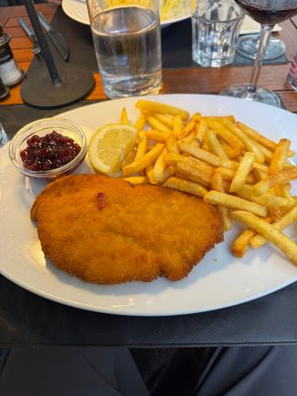 Ed's chicken snitzel